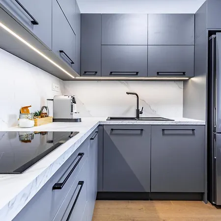 Adm Eurovea Tower Premium * Bratislava