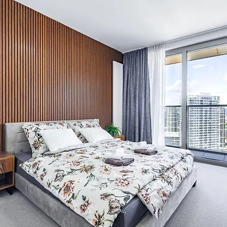 Adm Eurovea Tower Premium Appartement *