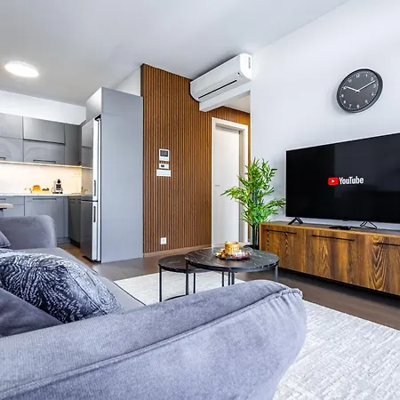 Adm Eurovea Tower Premium